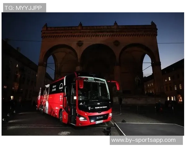 拜仁大巴遇交通拥堵官方宣布拜仁对门兴比赛延迟十五分钟开球 拜仁大巴遇交通拥堵官方宣布拜仁对门兴比赛延迟十五分钟开球