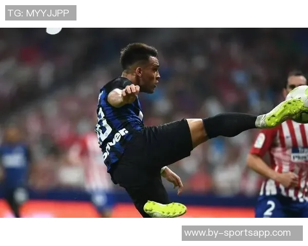 德天空报道：巴黎皇马关注帕奎塔离队情况拜仁仍期待续约至2030年