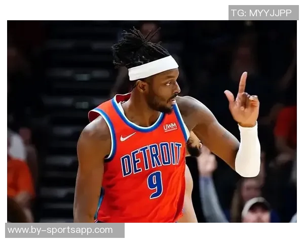 奥特布克确认轻微拉伤身体状况良好令全队松了一口气