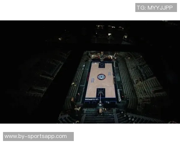 快船新赛季主场球迷墙区域季票仅需495美元每场平均票价仅12美元